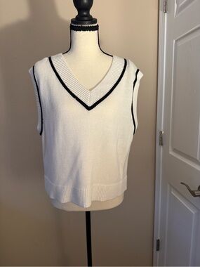 Divided White V-Neck Sleeveless Sweater Vest with Navy Trim